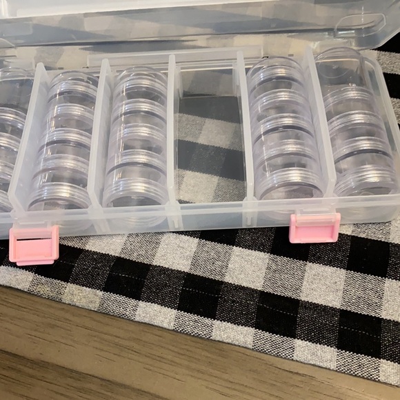 Organizer/compartments - Picture 1 of 6